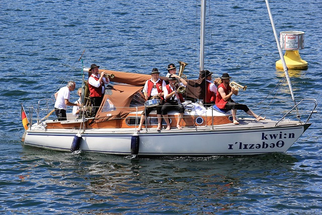 样高昂的斗 样高昂的斗