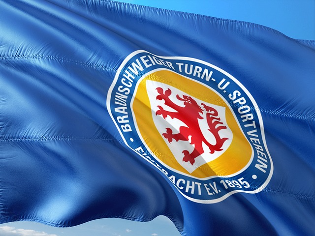 冠军联赛中 冠军联赛中